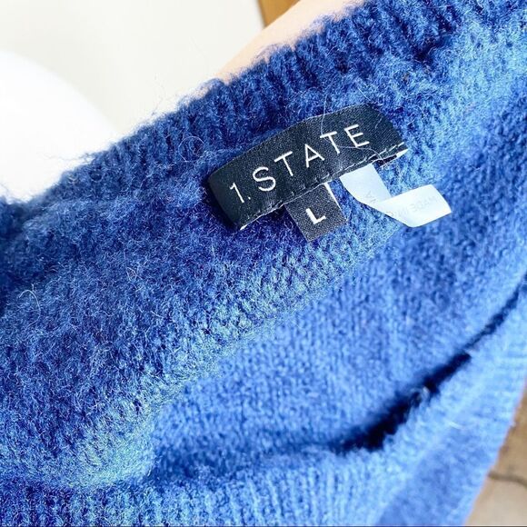 1. State Golden V-Neck Pullover Sweater Large - Picture 10 of 10